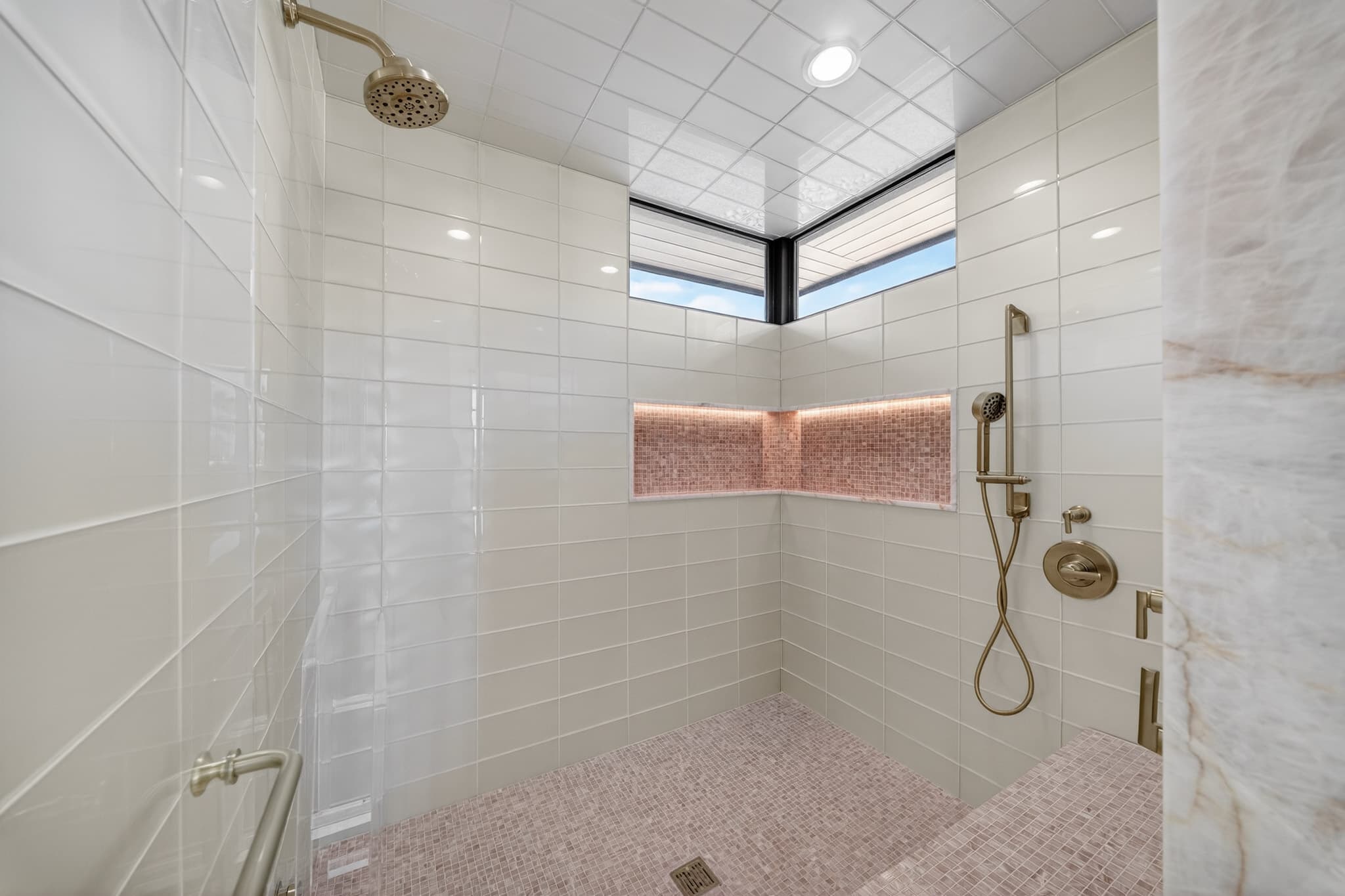 Desert Space thumbnail 22